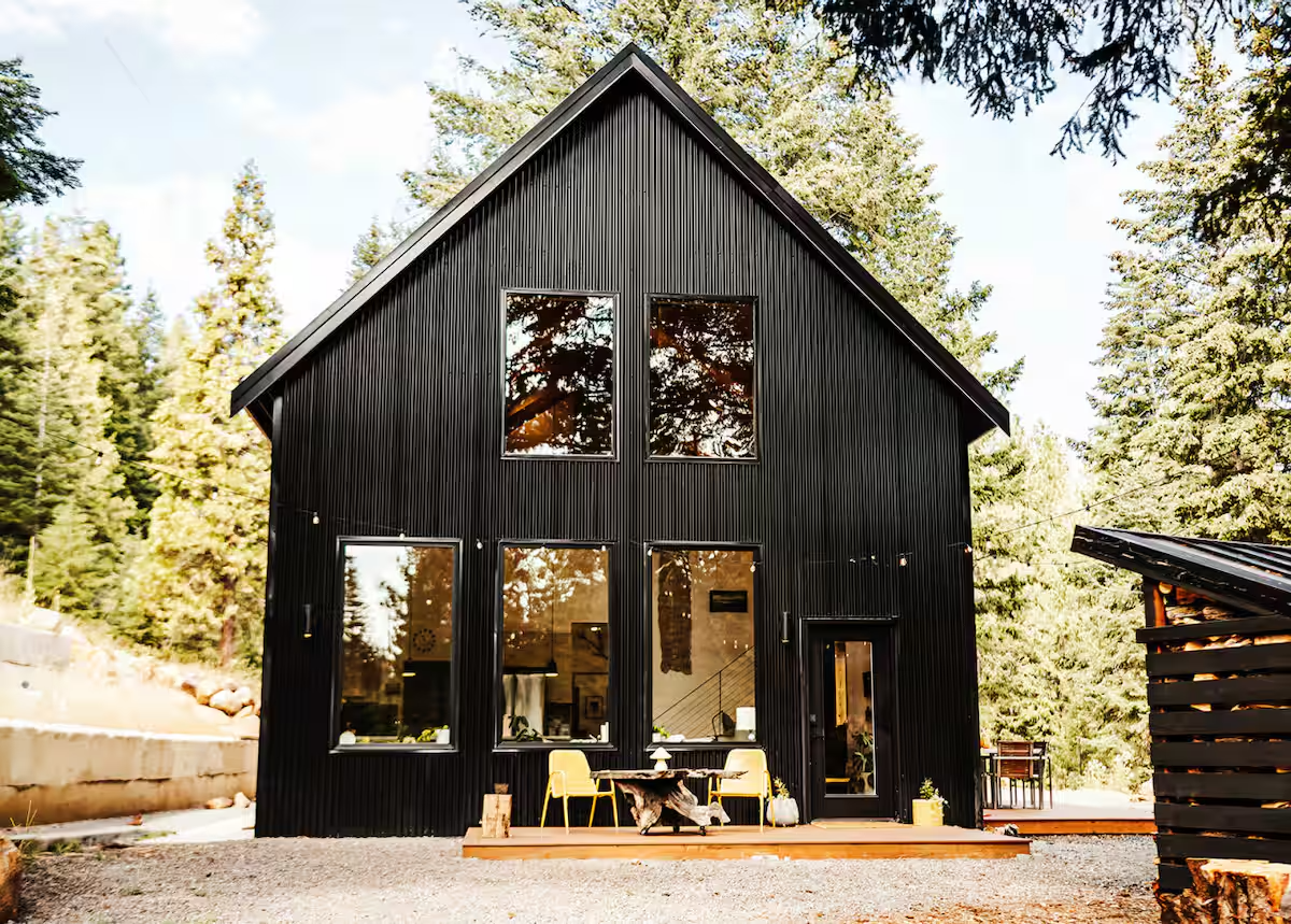 Ranch house exterior with covered porch